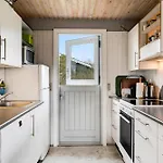 Beautiful In With 3 Bedrooms Knebel