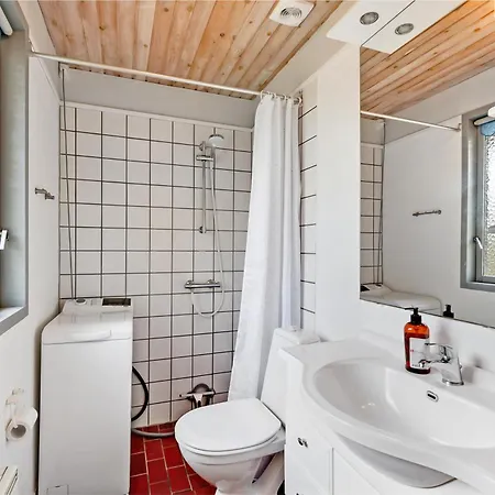 Semesterbostad Beautiful In With 3 Bedrooms *