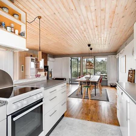 Semesterbostad Beautiful In With 3 Bedrooms Knebel