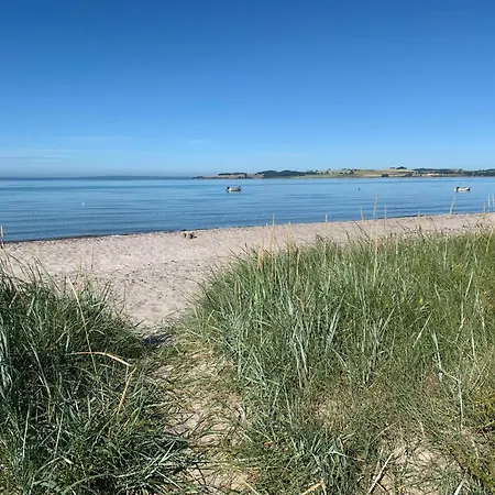 Semesterbostad Beautiful In With 3 Bedrooms *